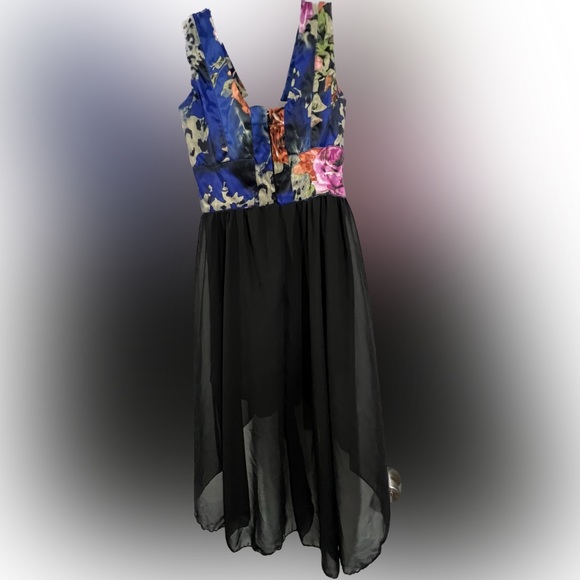 Beautiful, colorful evening dress! - Picture 2 of 10